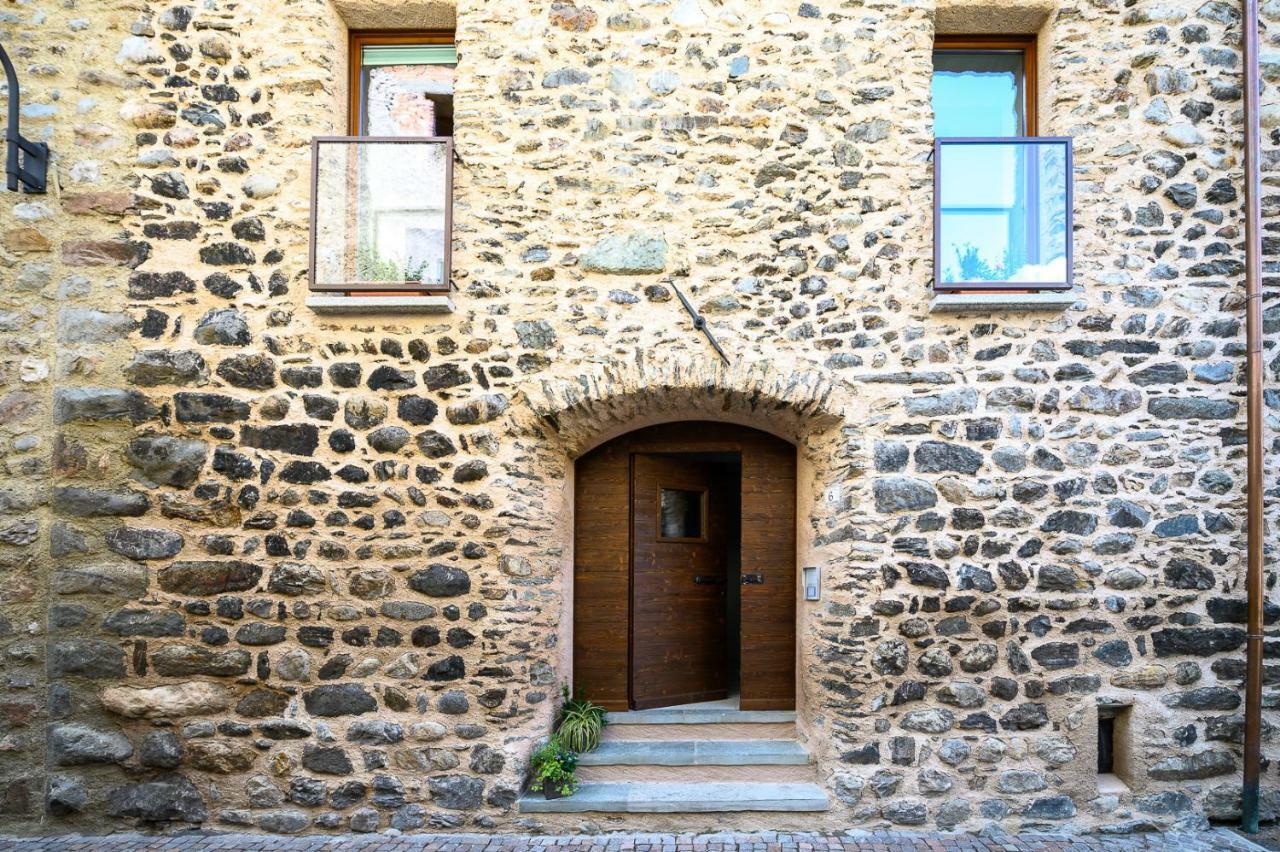 Old Town Apartments Tirano Exterior foto